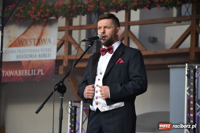 Zdjęcie w galerii na portalu naszraciborz.pl: Gala operetkowa na Zamku Piastowskim za nami wiadomości z regionu