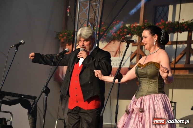 Zdjęcie w galerii na portalu naszraciborz.pl: Gala operetkowa na Zamku Piastowskim za nami wiadomości z regionu