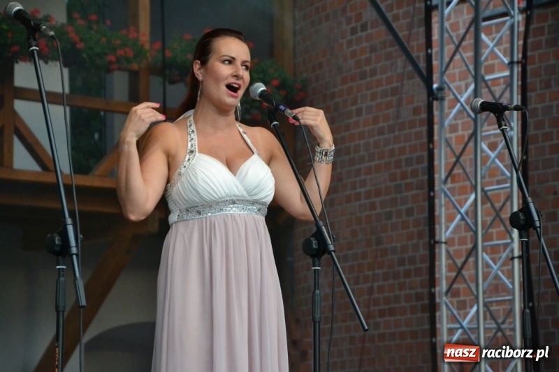 Zdjęcie w galerii na portalu naszraciborz.pl: Gala operetkowa na Zamku Piastowskim za nami wiadomości z regionu