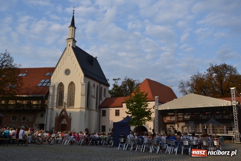 Zdjęcie w galerii na portalu naszraciborz.pl: Gala operetkowa na Zamku Piastowskim za nami wiadomości z regionu
