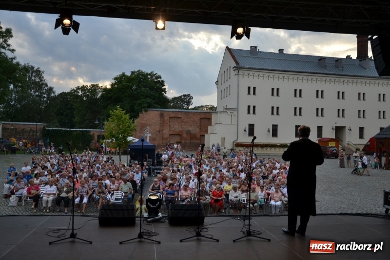 Zdjęcie w galerii na portalu naszraciborz.pl: Gala operetkowa na Zamku Piastowskim za nami wiadomości z regionu