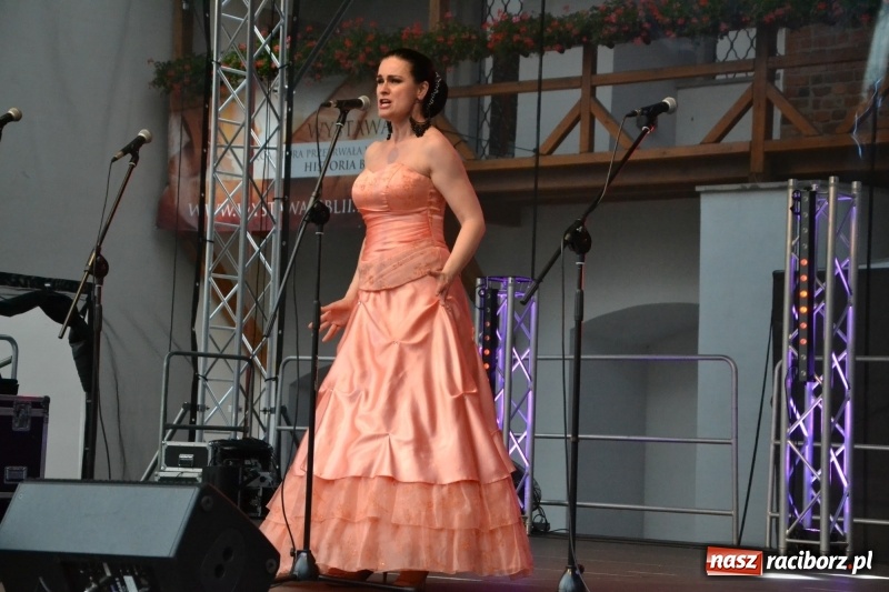Zdjęcie w galerii na portalu naszraciborz.pl: Gala operetkowa na Zamku Piastowskim za nami wiadomości z regionu