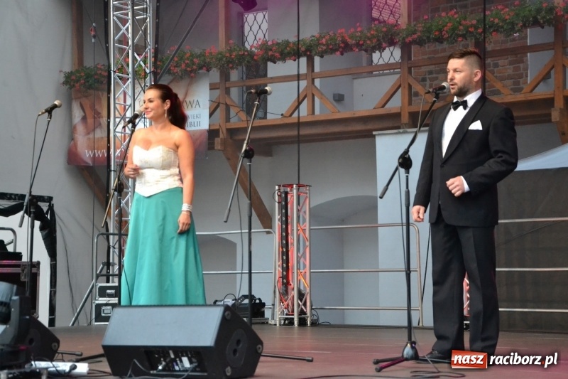 Zdjęcie w galerii na portalu naszraciborz.pl: Gala operetkowa na Zamku Piastowskim za nami wiadomości z regionu