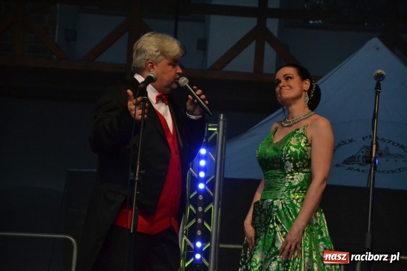 Zdjęcie w galerii na portalu naszraciborz.pl: Gala operetkowa na Zamku Piastowskim za nami wiadomości z regionu