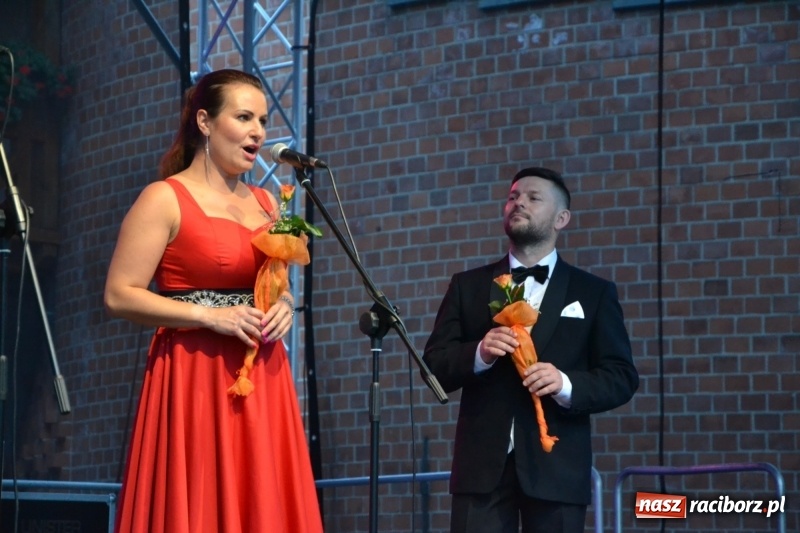 Zdjęcie w galerii na portalu naszraciborz.pl: Gala operetkowa na Zamku Piastowskim za nami wiadomości z regionu