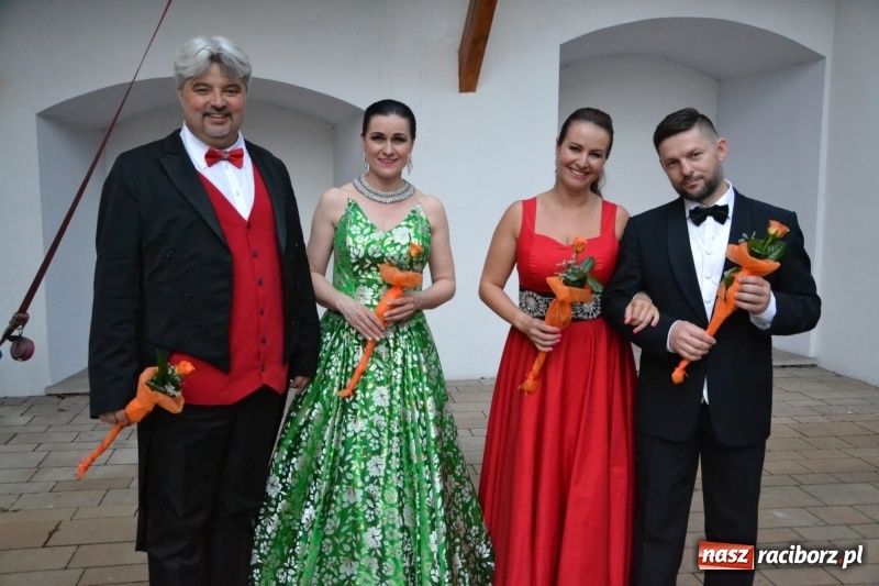 Zdjęcie w galerii na portalu naszraciborz.pl: Gala operetkowa na Zamku Piastowskim za nami wiadomości z regionu