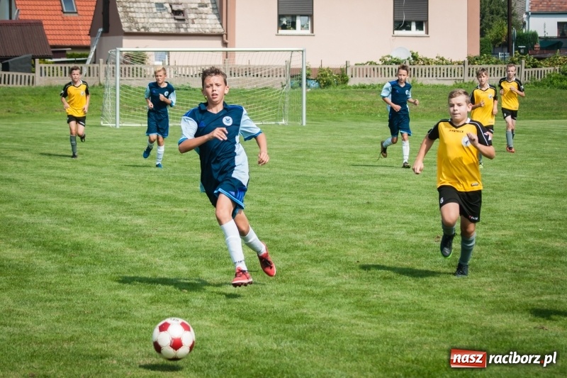 Zdjęcie w galerii na portalu naszraciborz.pl: MOSiR Jastrzębie zwycięzcą pierwszego dnia Turnieju im. Zbigniewa Oszka wiadomości z regionu