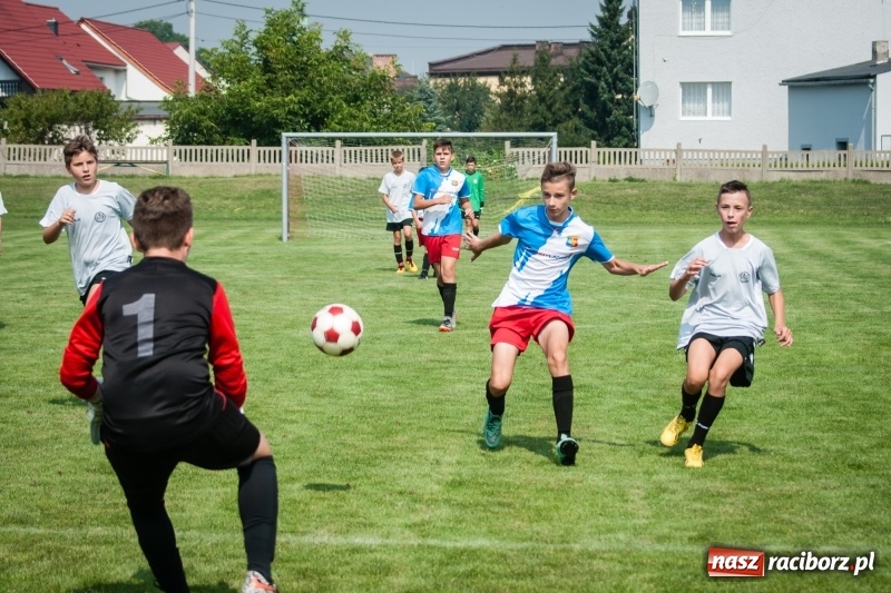 Zdjęcie w galerii na portalu naszraciborz.pl: MOSiR Jastrzębie zwycięzcą pierwszego dnia Turnieju im. Zbigniewa Oszka wiadomości z regionu