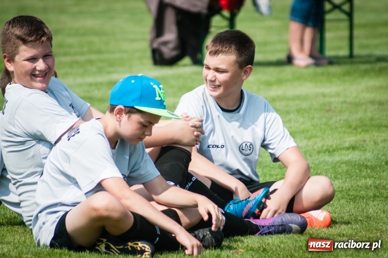 Zdjęcie w galerii na portalu naszraciborz.pl: MOSiR Jastrzębie zwycięzcą pierwszego dnia Turnieju im. Zbigniewa Oszka wiadomości z regionu