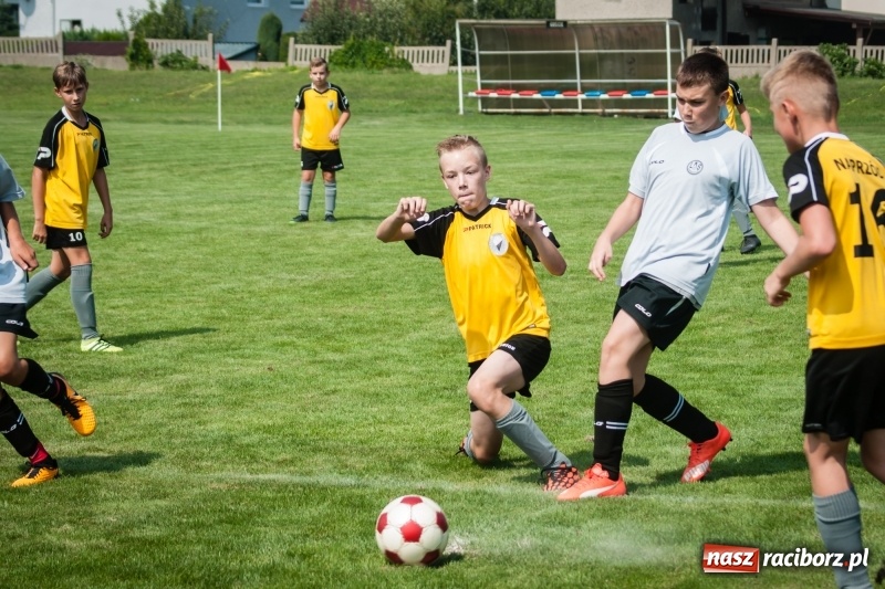 Zdjęcie w galerii na portalu naszraciborz.pl: MOSiR Jastrzębie zwycięzcą pierwszego dnia Turnieju im. Zbigniewa Oszka wiadomości z regionu