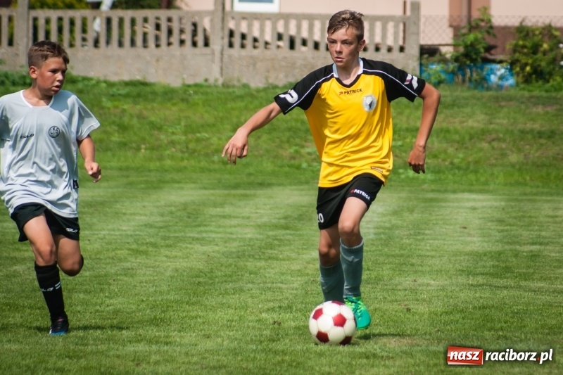 Zdjęcie w galerii na portalu naszraciborz.pl: MOSiR Jastrzębie zwycięzcą pierwszego dnia Turnieju im. Zbigniewa Oszka wiadomości z regionu