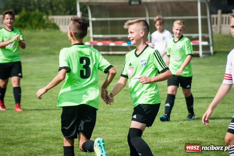 Zdjęcie w galerii na portalu naszraciborz.pl: MOSiR Jastrzębie zwycięzcą pierwszego dnia Turnieju im. Zbigniewa Oszka wiadomości z regionu