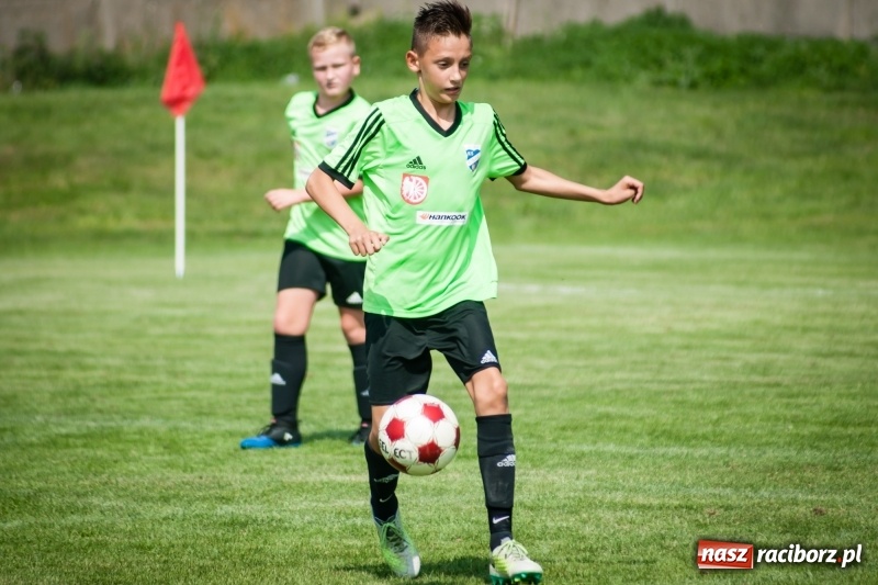 Zdjęcie w galerii na portalu naszraciborz.pl: MOSiR Jastrzębie zwycięzcą pierwszego dnia Turnieju im. Zbigniewa Oszka wiadomości z regionu