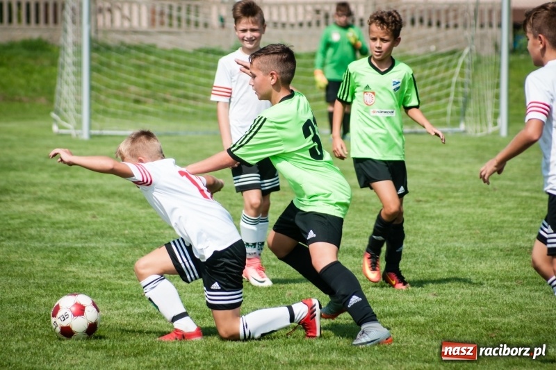 Zdjęcie w galerii na portalu naszraciborz.pl: MOSiR Jastrzębie zwycięzcą pierwszego dnia Turnieju im. Zbigniewa Oszka wiadomości z regionu