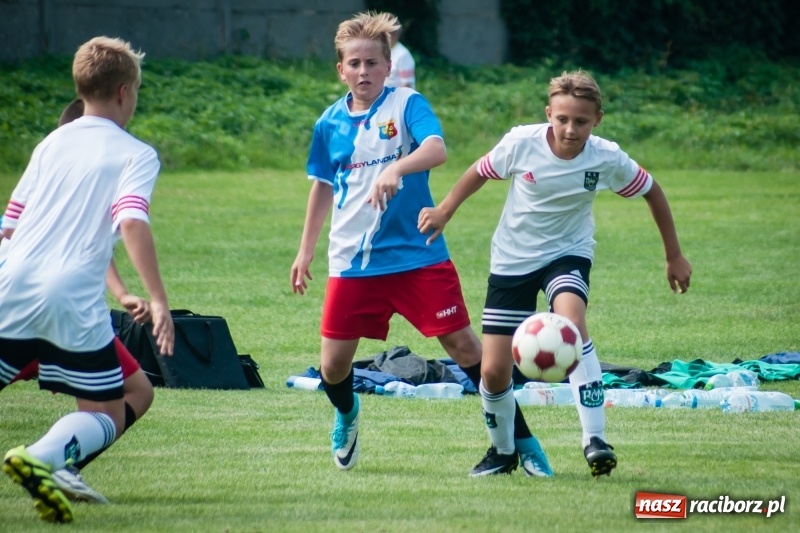 Zdjęcie w galerii na portalu naszraciborz.pl: MOSiR Jastrzębie zwycięzcą pierwszego dnia Turnieju im. Zbigniewa Oszka wiadomości z regionu