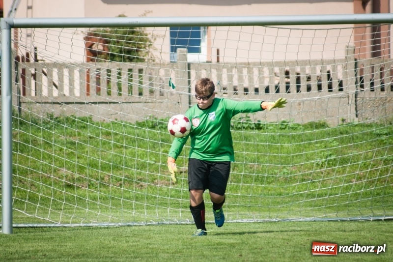 Zdjęcie w galerii na portalu naszraciborz.pl: MOSiR Jastrzębie zwycięzcą pierwszego dnia Turnieju im. Zbigniewa Oszka wiadomości z regionu
