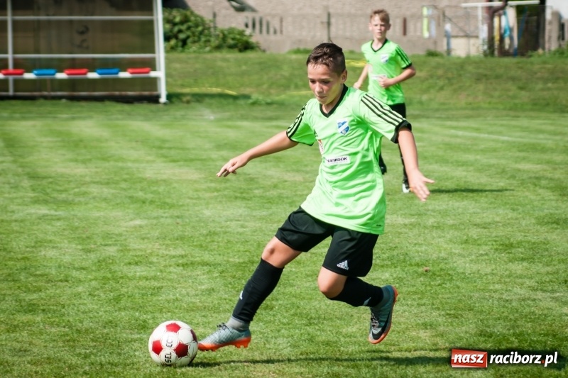 Zdjęcie w galerii na portalu naszraciborz.pl: MOSiR Jastrzębie zwycięzcą pierwszego dnia Turnieju im. Zbigniewa Oszka wiadomości z regionu