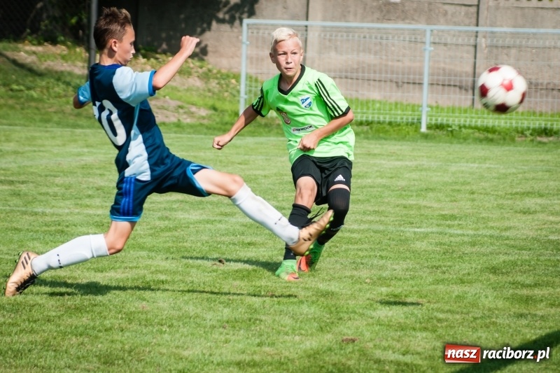 Zdjęcie w galerii na portalu naszraciborz.pl: MOSiR Jastrzębie zwycięzcą pierwszego dnia Turnieju im. Zbigniewa Oszka wiadomości z regionu