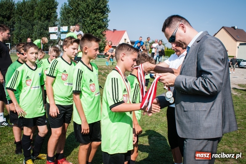 Zdjęcie w galerii na portalu naszraciborz.pl: MOSiR Jastrzębie zwycięzcą pierwszego dnia Turnieju im. Zbigniewa Oszka wiadomości z regionu