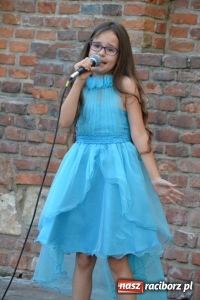 Zdjęcie w galerii na portalu naszraciborz.pl: Piosenki na Zamku czar..., czyli spotkanie muzyczne na Zamku Piastowskim wiadomości z regionu