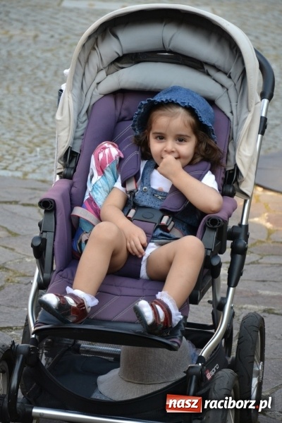 Zdjęcie w galerii na portalu naszraciborz.pl: Piosenki na Zamku czar..., czyli spotkanie muzyczne na Zamku Piastowskim wiadomości z regionu