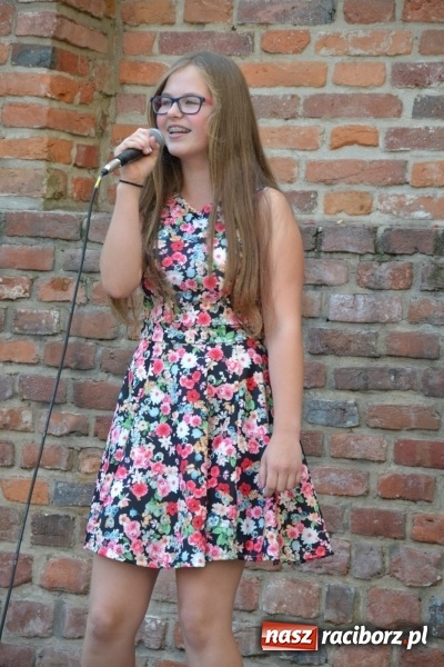 Zdjęcie w galerii na portalu naszraciborz.pl: Piosenki na Zamku czar..., czyli spotkanie muzyczne na Zamku Piastowskim wiadomości z regionu