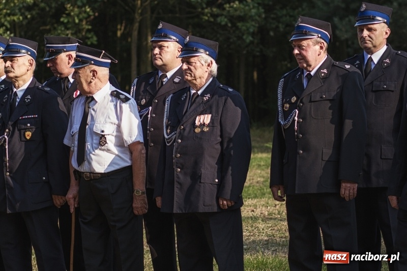 Zdjęcie w galerii na portalu naszraciborz.pl: Strażacy uczcili ofiary tragicznego pożaru lasów sprzed 25 lat wiadomości z regionu