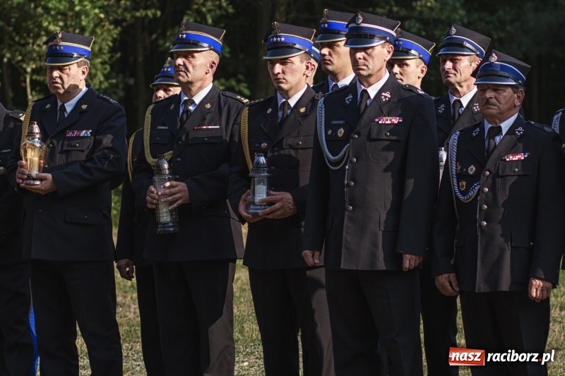 Zdjęcie w galerii na portalu naszraciborz.pl: Strażacy uczcili ofiary tragicznego pożaru lasów sprzed 25 lat wiadomości z regionu
