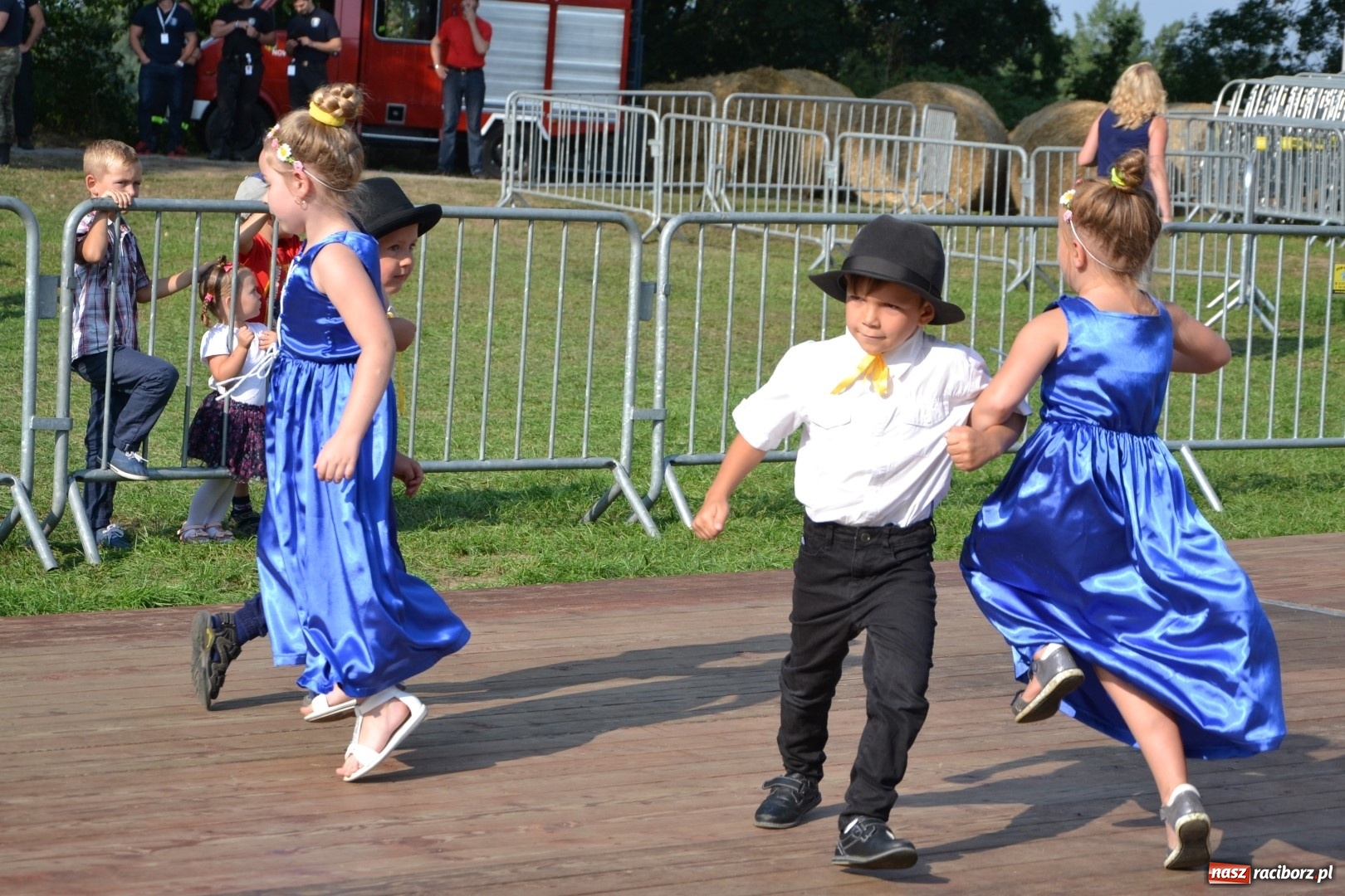 Zdjęcie w galerii na portalu naszraciborz.pl: Dożynki wojewódzkie w Tworkowie - w sobotę rozpoczęła się zabawa  wiadomości z regionu