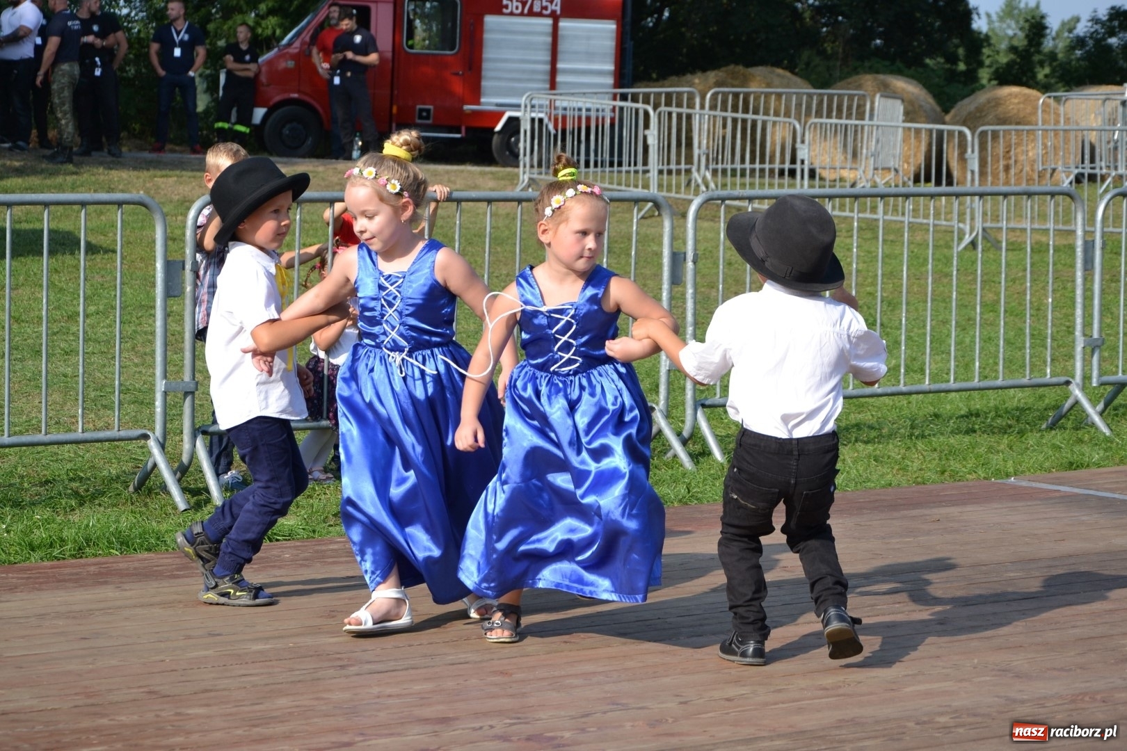 Zdjęcie w galerii na portalu naszraciborz.pl: Dożynki wojewódzkie w Tworkowie - w sobotę rozpoczęła się zabawa  wiadomości z regionu