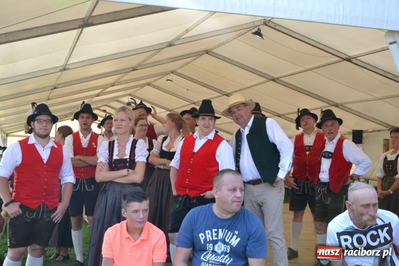 Zdjęcie w galerii na portalu naszraciborz.pl: Dożynki wojewódzkie w Tworkowie - w sobotę rozpoczęła się zabawa  wiadomości z regionu