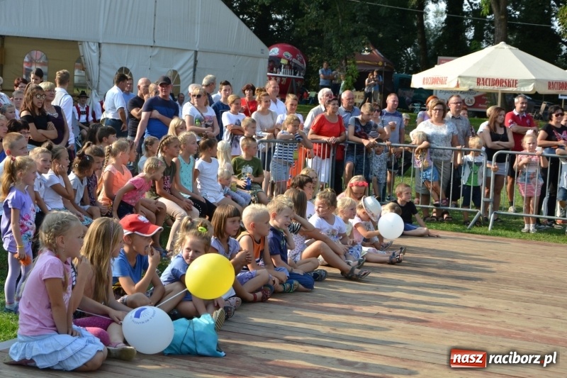 Zdjęcie w galerii na portalu naszraciborz.pl: Dożynki wojewódzkie w Tworkowie - w sobotę rozpoczęła się zabawa  wiadomości z regionu