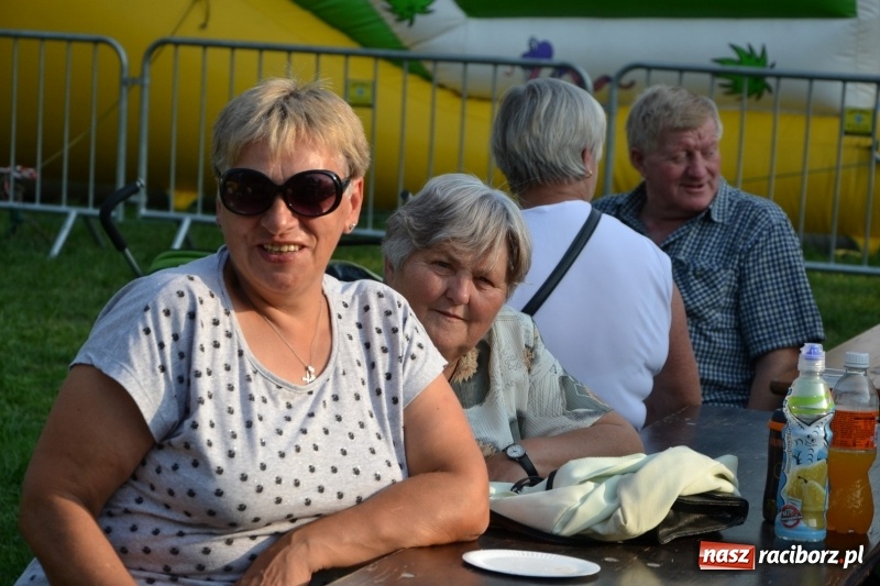 Zdjęcie w galerii na portalu naszraciborz.pl: Dożynki wojewódzkie w Tworkowie - w sobotę rozpoczęła się zabawa  wiadomości z regionu