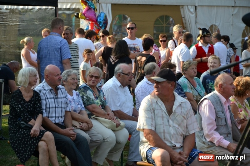 Zdjęcie w galerii na portalu naszraciborz.pl: Dożynki wojewódzkie w Tworkowie - w sobotę rozpoczęła się zabawa  wiadomości z regionu