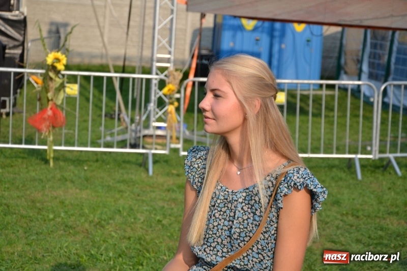 Zdjęcie w galerii na portalu naszraciborz.pl: Dożynki wojewódzkie w Tworkowie - w sobotę rozpoczęła się zabawa  wiadomości z regionu