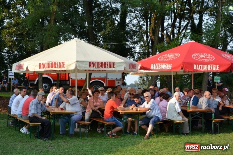 Zdjęcie w galerii na portalu naszraciborz.pl: Dożynki wojewódzkie w Tworkowie - w sobotę rozpoczęła się zabawa  wiadomości z regionu