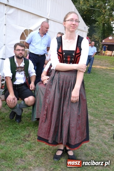 Zdjęcie w galerii na portalu naszraciborz.pl: Dożynki wojewódzkie w Tworkowie - w sobotę rozpoczęła się zabawa  wiadomości z regionu