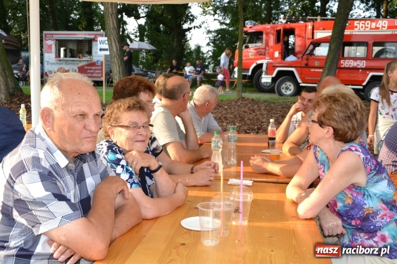 Zdjęcie w galerii na portalu naszraciborz.pl: Dożynki wojewódzkie w Tworkowie - w sobotę rozpoczęła się zabawa  wiadomości z regionu