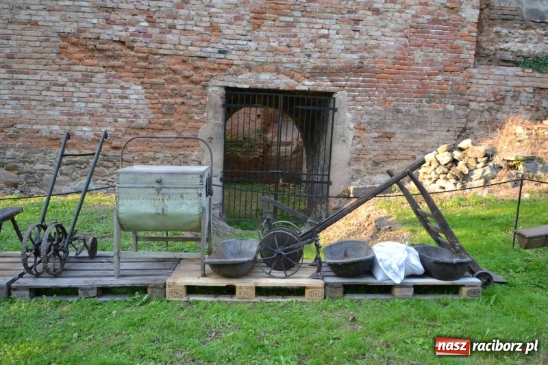 Zdjęcie w galerii na portalu naszraciborz.pl: Dożynki wojewódzkie w Tworkowie - w sobotę rozpoczęła się zabawa  wiadomości z regionu