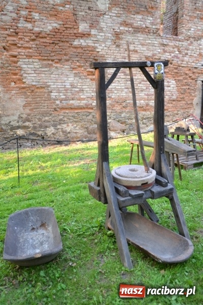 Zdjęcie w galerii na portalu naszraciborz.pl: Dożynki wojewódzkie w Tworkowie - w sobotę rozpoczęła się zabawa  wiadomości z regionu