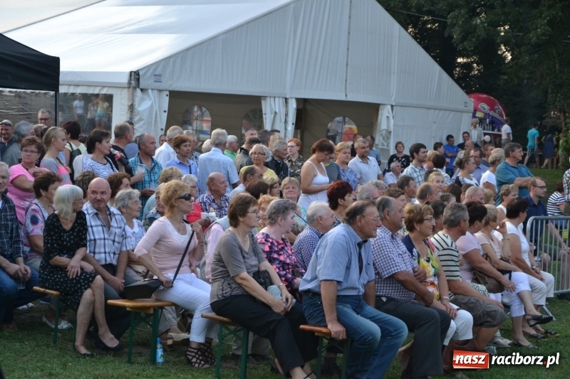 Zdjęcie w galerii na portalu naszraciborz.pl: Dożynki wojewódzkie w Tworkowie - w sobotę rozpoczęła się zabawa  wiadomości z regionu