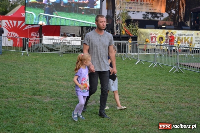 Zdjęcie w galerii na portalu naszraciborz.pl: Dożynki wojewódzkie w Tworkowie - w sobotę rozpoczęła się zabawa  wiadomości z regionu