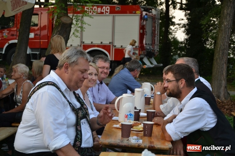 Zdjęcie w galerii na portalu naszraciborz.pl: Dożynki wojewódzkie w Tworkowie - w sobotę rozpoczęła się zabawa  wiadomości z regionu
