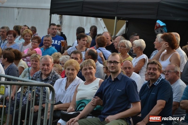 Zdjęcie w galerii na portalu naszraciborz.pl: Dożynki wojewódzkie w Tworkowie - w sobotę rozpoczęła się zabawa  wiadomości z regionu