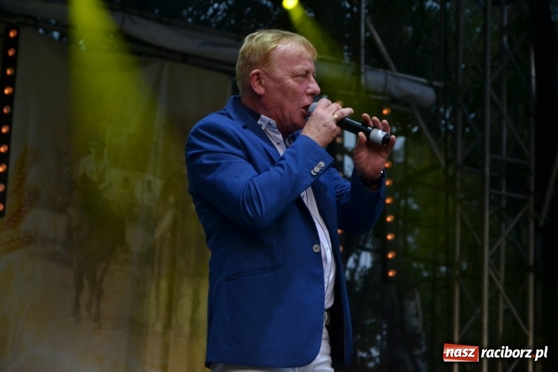 Zdjęcie w galerii na portalu naszraciborz.pl: Dożynki wojewódzkie w Tworkowie - w sobotę rozpoczęła się zabawa  wiadomości z regionu