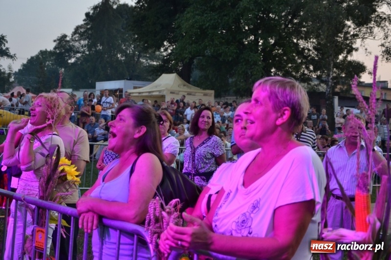Zdjęcie w galerii na portalu naszraciborz.pl: Dożynki wojewódzkie w Tworkowie - w sobotę rozpoczęła się zabawa  wiadomości z regionu