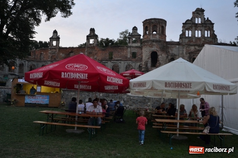 Zdjęcie w galerii na portalu naszraciborz.pl: Dożynki wojewódzkie w Tworkowie - w sobotę rozpoczęła się zabawa  wiadomości z regionu