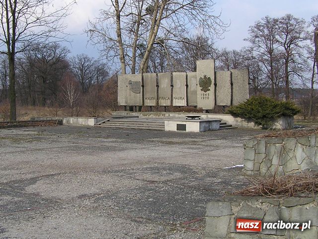 Zdjęcie w galerii na portalu naszraciborz.pl: Skatepark na Placu Zwycięstwa? wiadomości z regionu
