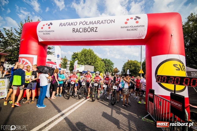 Zdjęcie w galerii na portalu naszraciborz.pl: Biegali dla Michałka, czyli raciborski Mini Półmaraton 2017 wiadomości z regionu