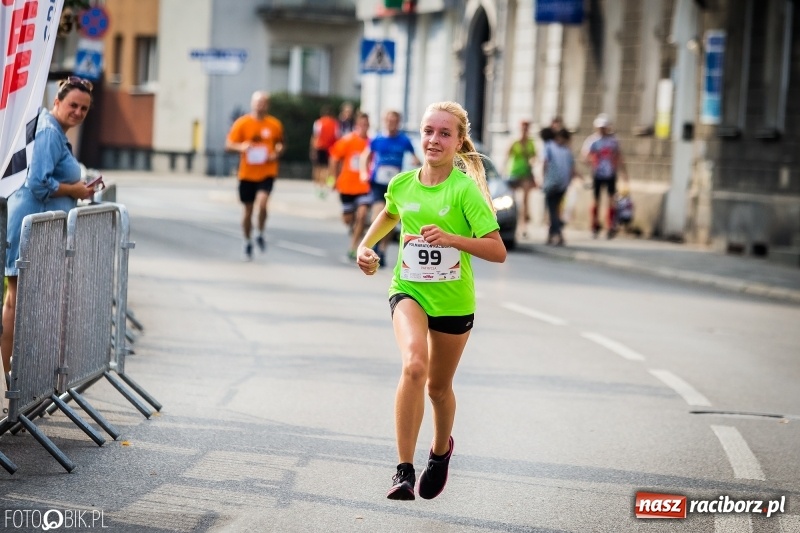 Zdjęcie w galerii na portalu naszraciborz.pl: Biegali dla Michałka, czyli raciborski Mini Półmaraton 2017 wiadomości z regionu